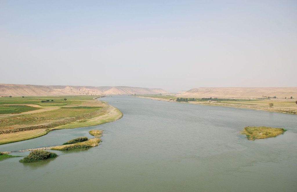río Eufrates